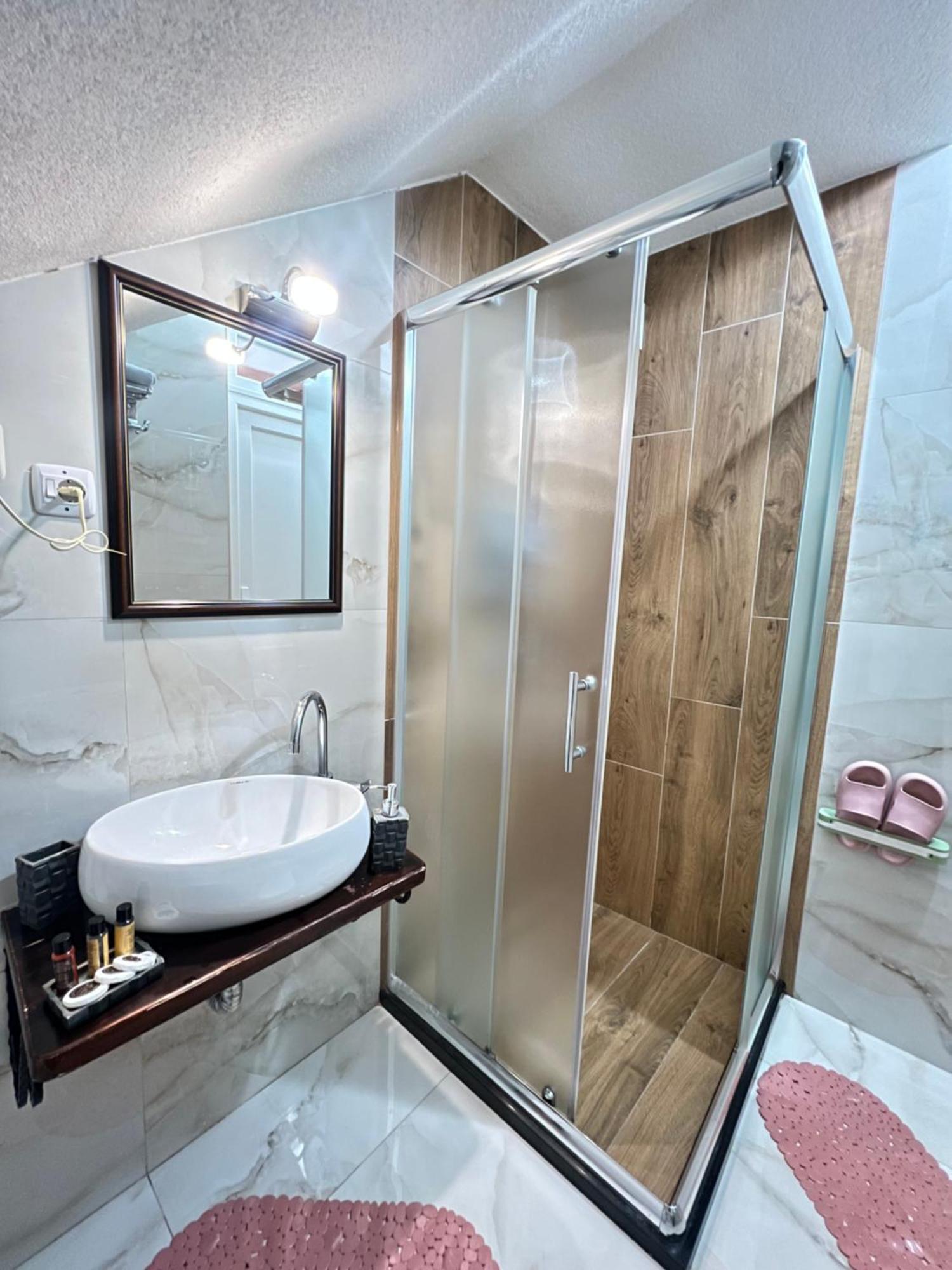 Hotel Fjorr พริเซรน ภายนอก รูปภาพ